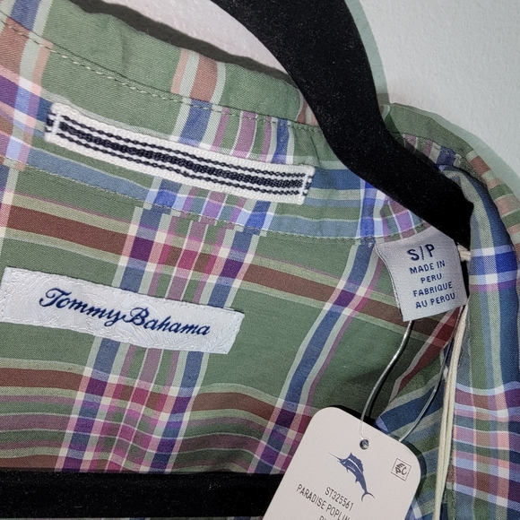 NWT! Tommy Bahama women's button-up shirt - Picture 5 of 8